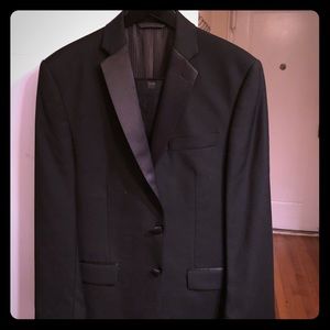 Calvin Klein Men’s Tuxedo Slim Fit